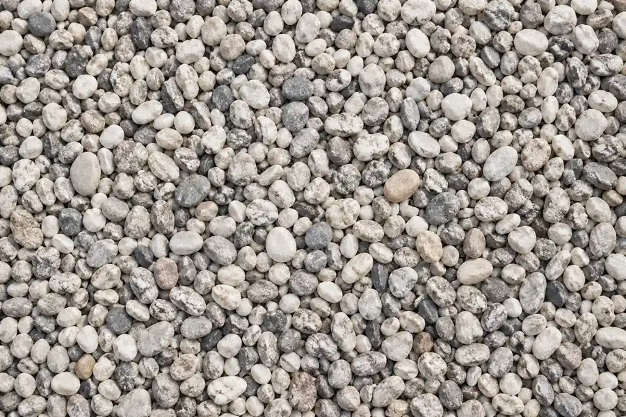 Perlkies in heller Körnung von 2 bis 8 Millimetern